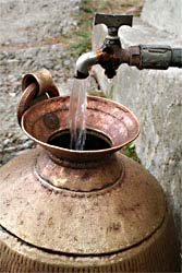 Photo copper waterpot